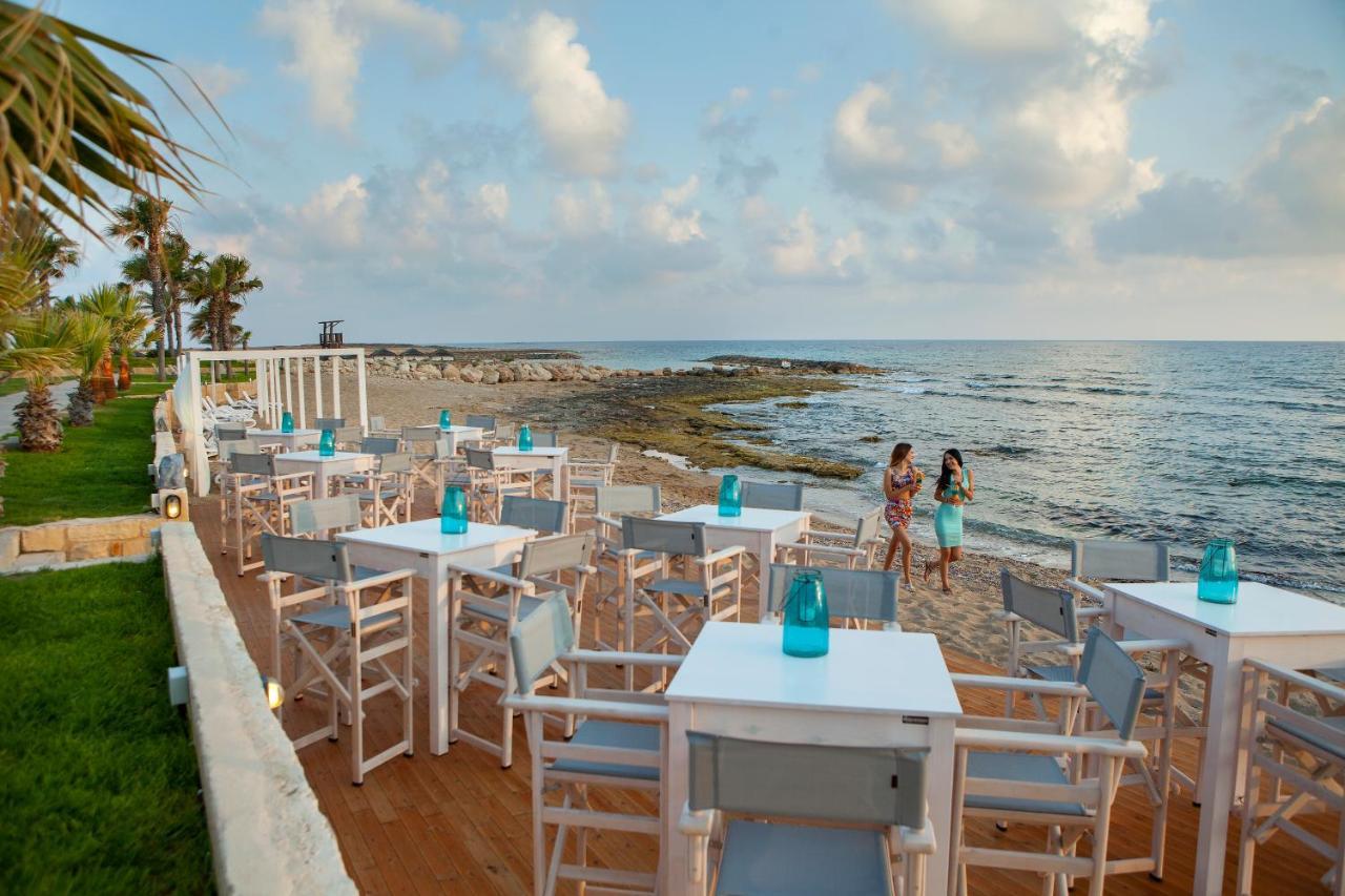 Aquamare Beach Hotel & Spa Geroskipou Exterior photo