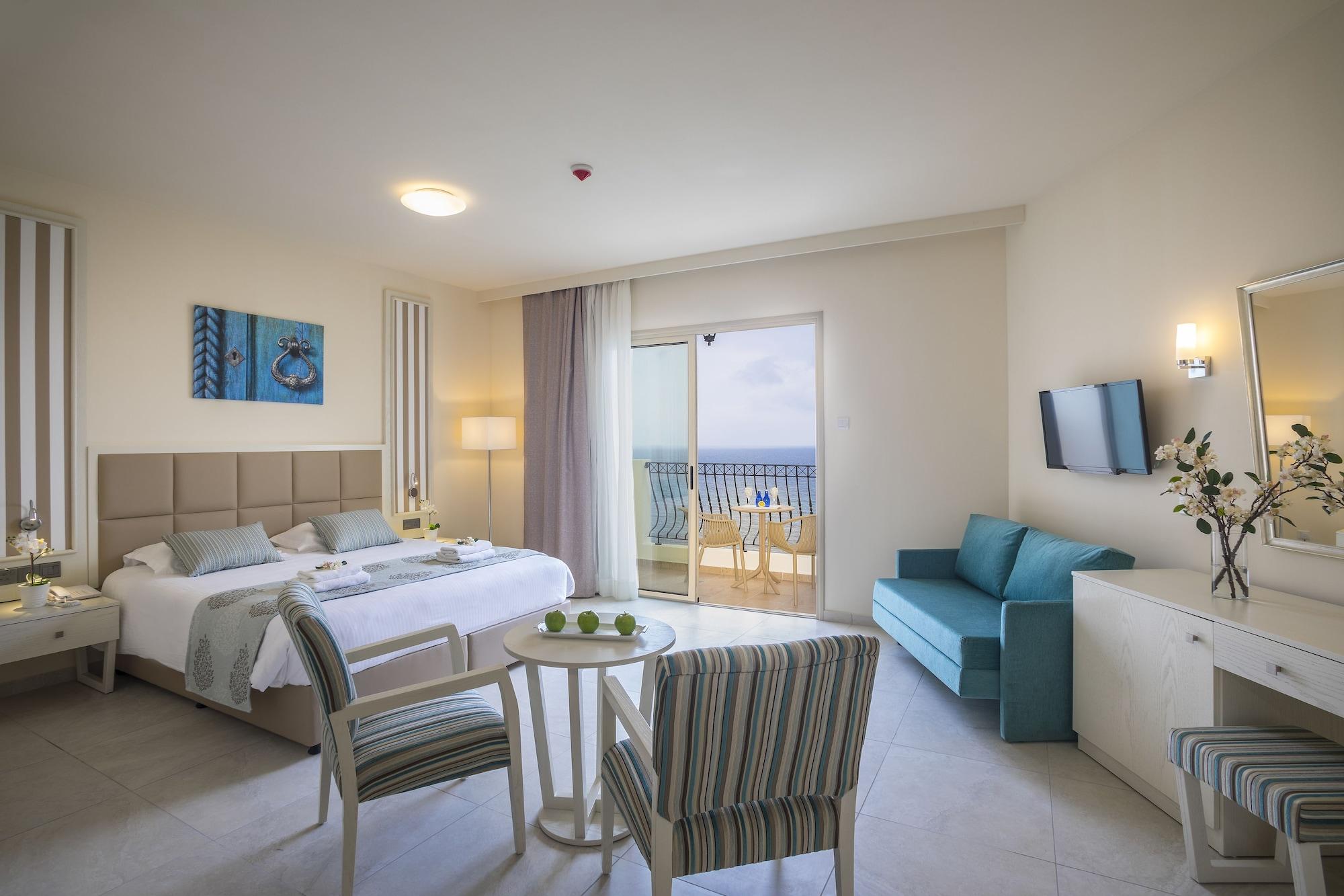 Aquamare Beach Hotel & Spa Geroskipou Exterior photo