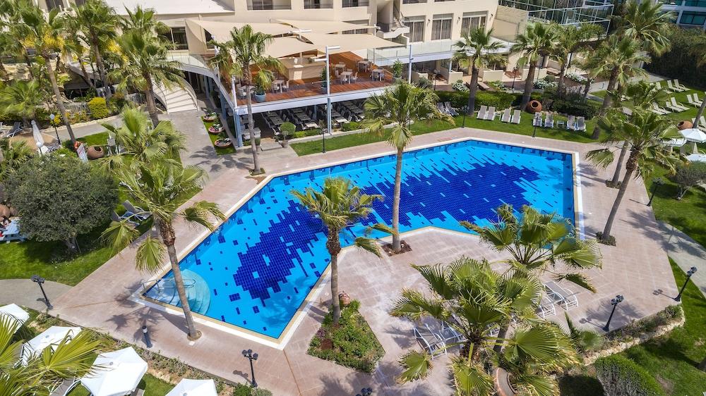 Aquamare Beach Hotel & Spa Geroskipou Exterior photo