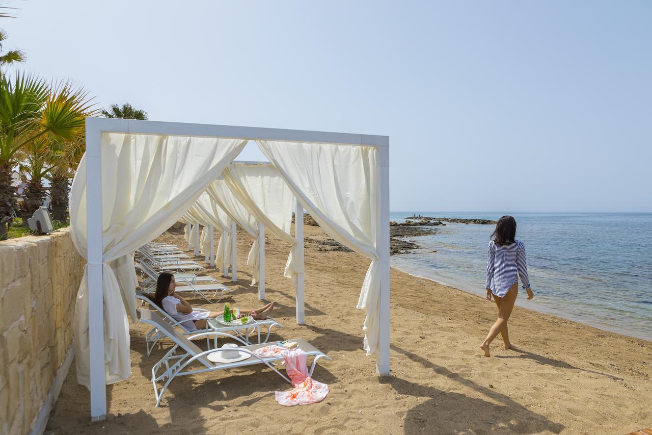 Aquamare Beach Hotel & Spa Geroskipou Exterior photo