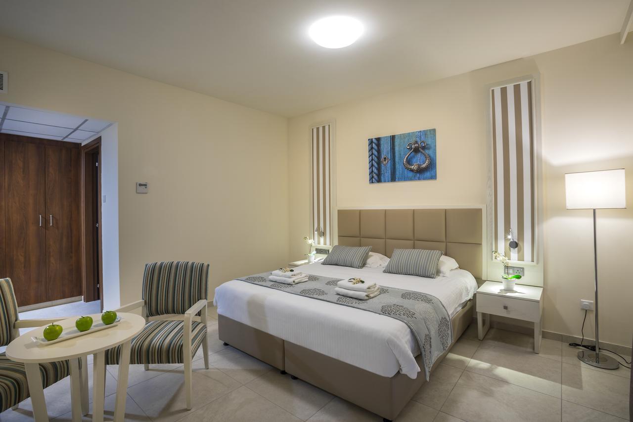 Aquamare Beach Hotel & Spa Geroskipou Exterior photo