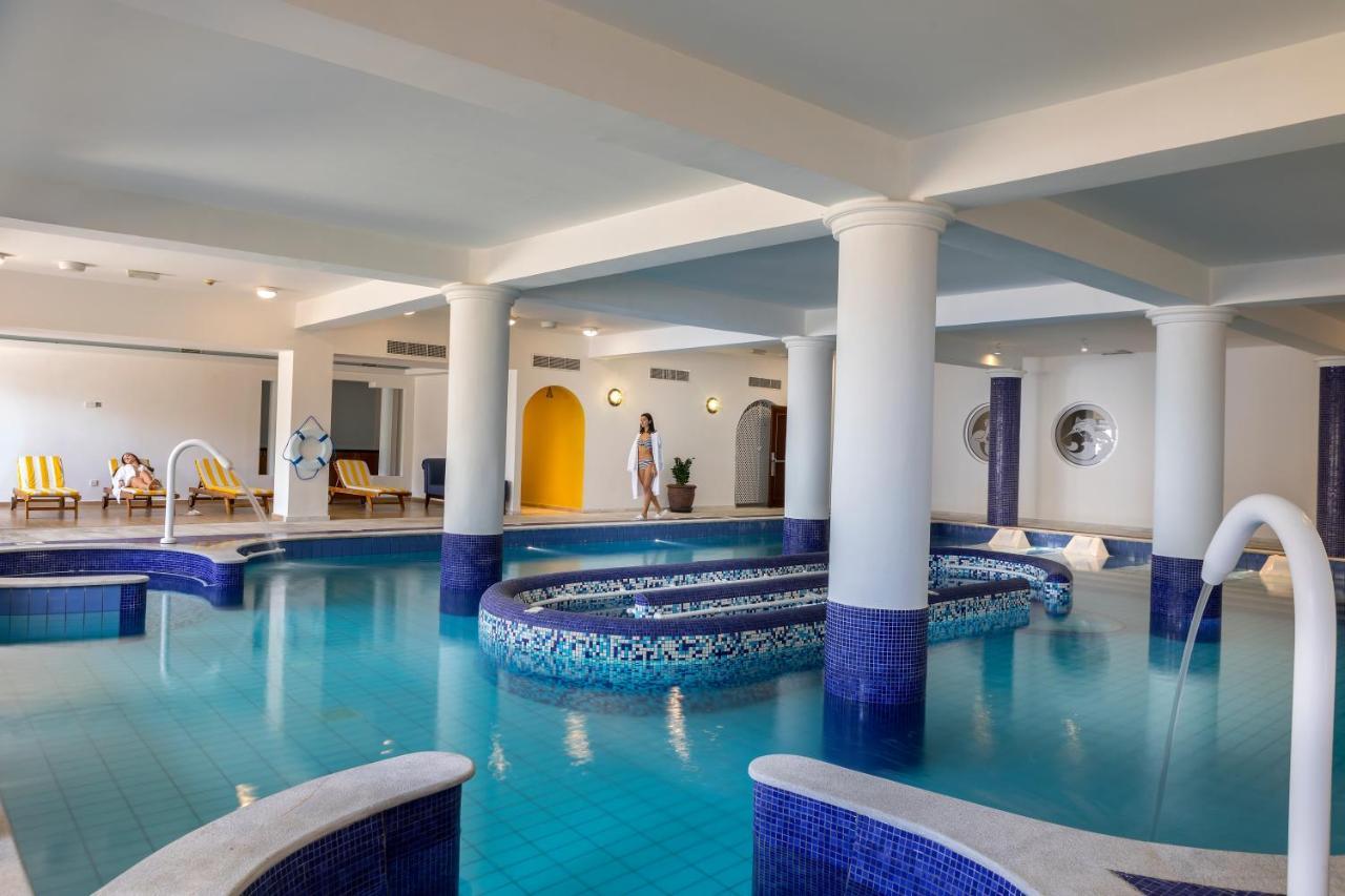 Aquamare Beach Hotel & Spa Geroskipou Exterior photo