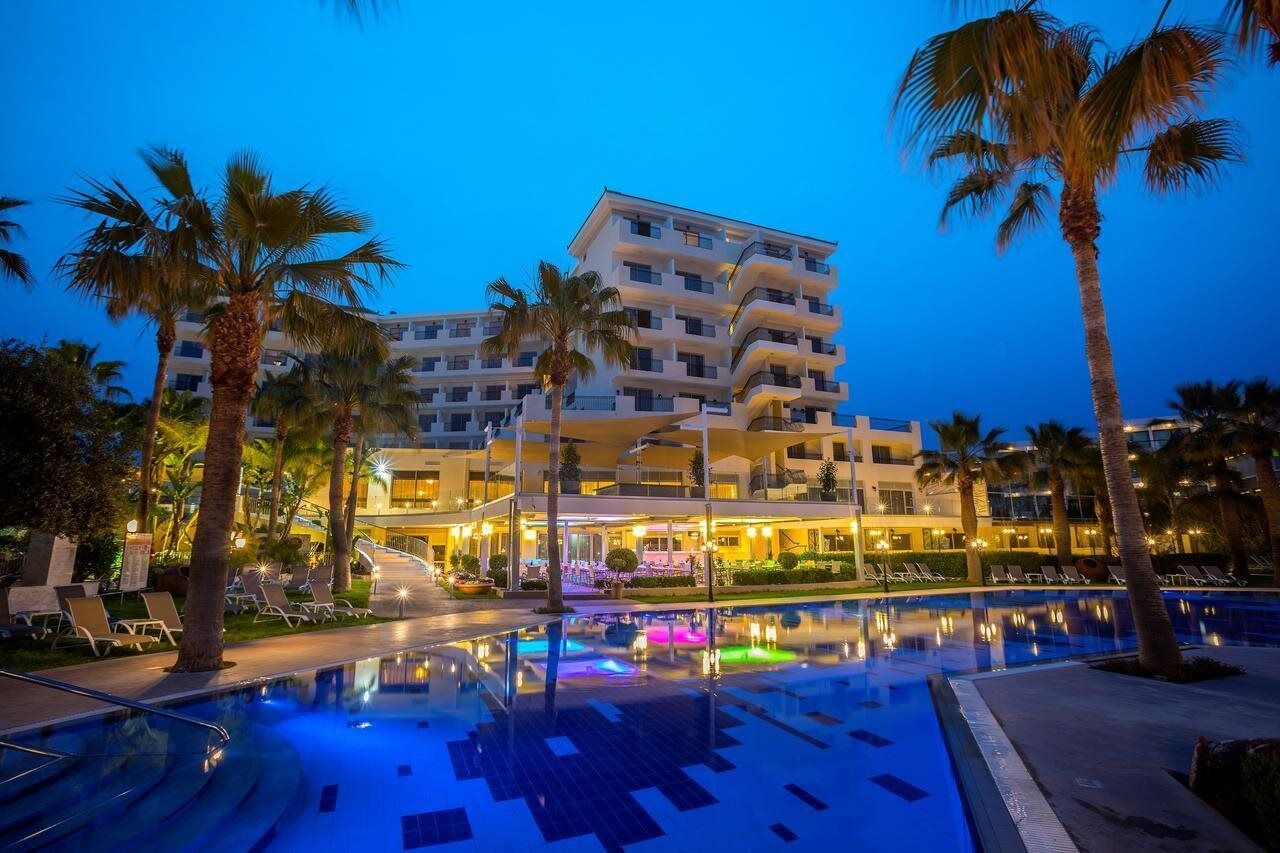 Aquamare Beach Hotel & Spa Geroskipou Exterior photo